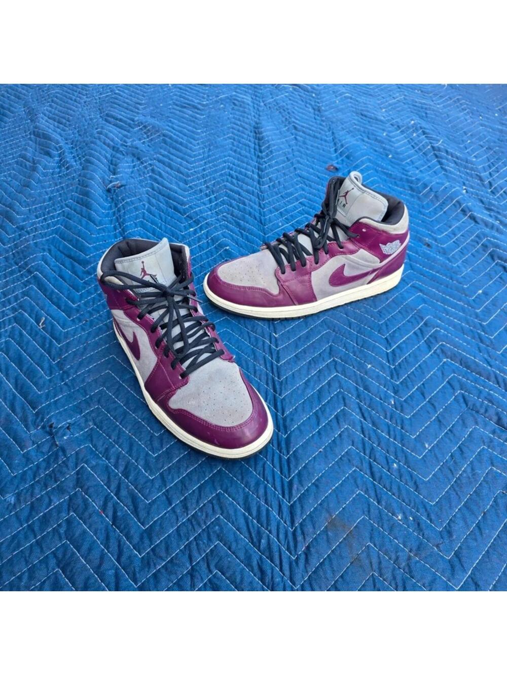 Nike Air Jordan 1 Phat Bordeaux Mid sneakers sz 11 US